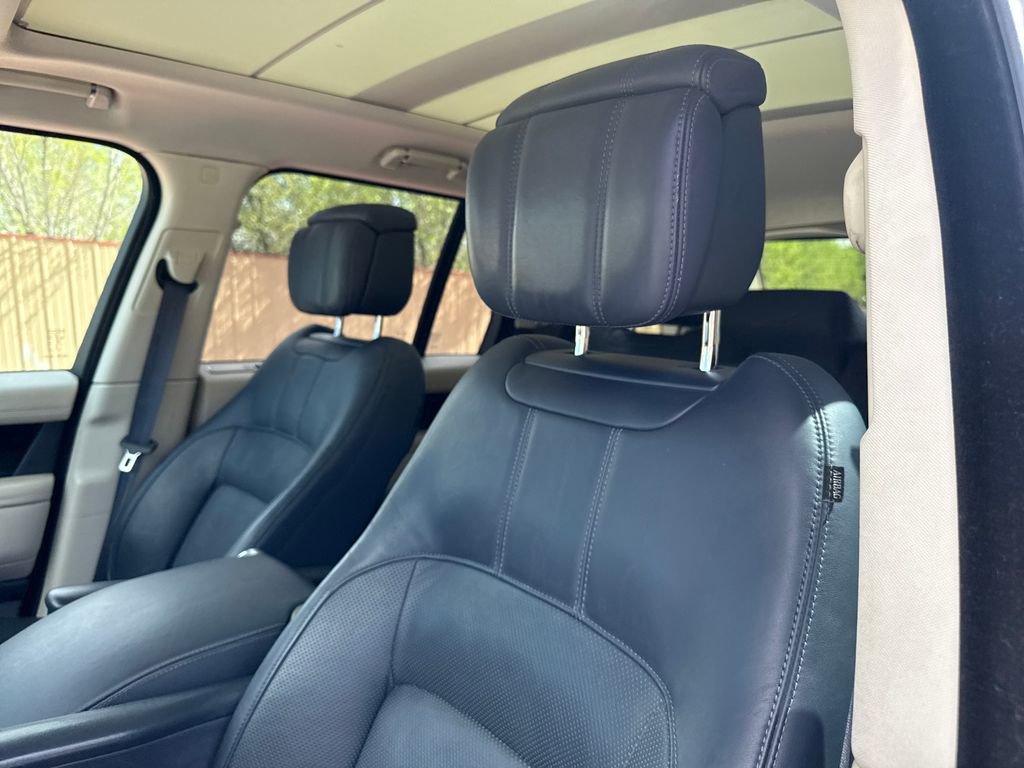 Used 2020 Land Rover Range Rover HSE AWD/4WD image 13