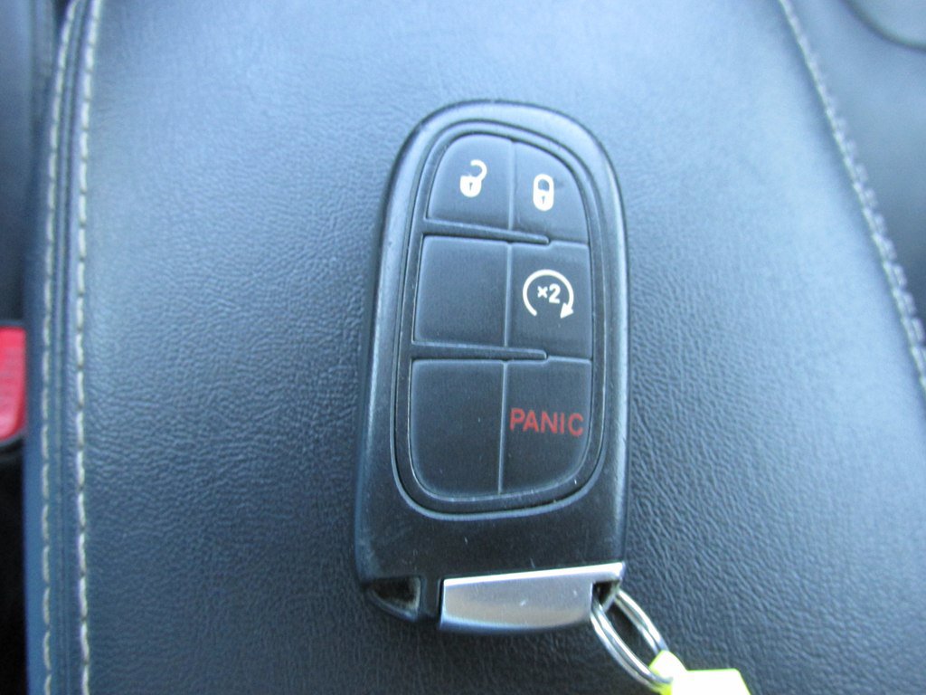 Used 2014 Jeep Cherokee Limited AWD/4WD image 18