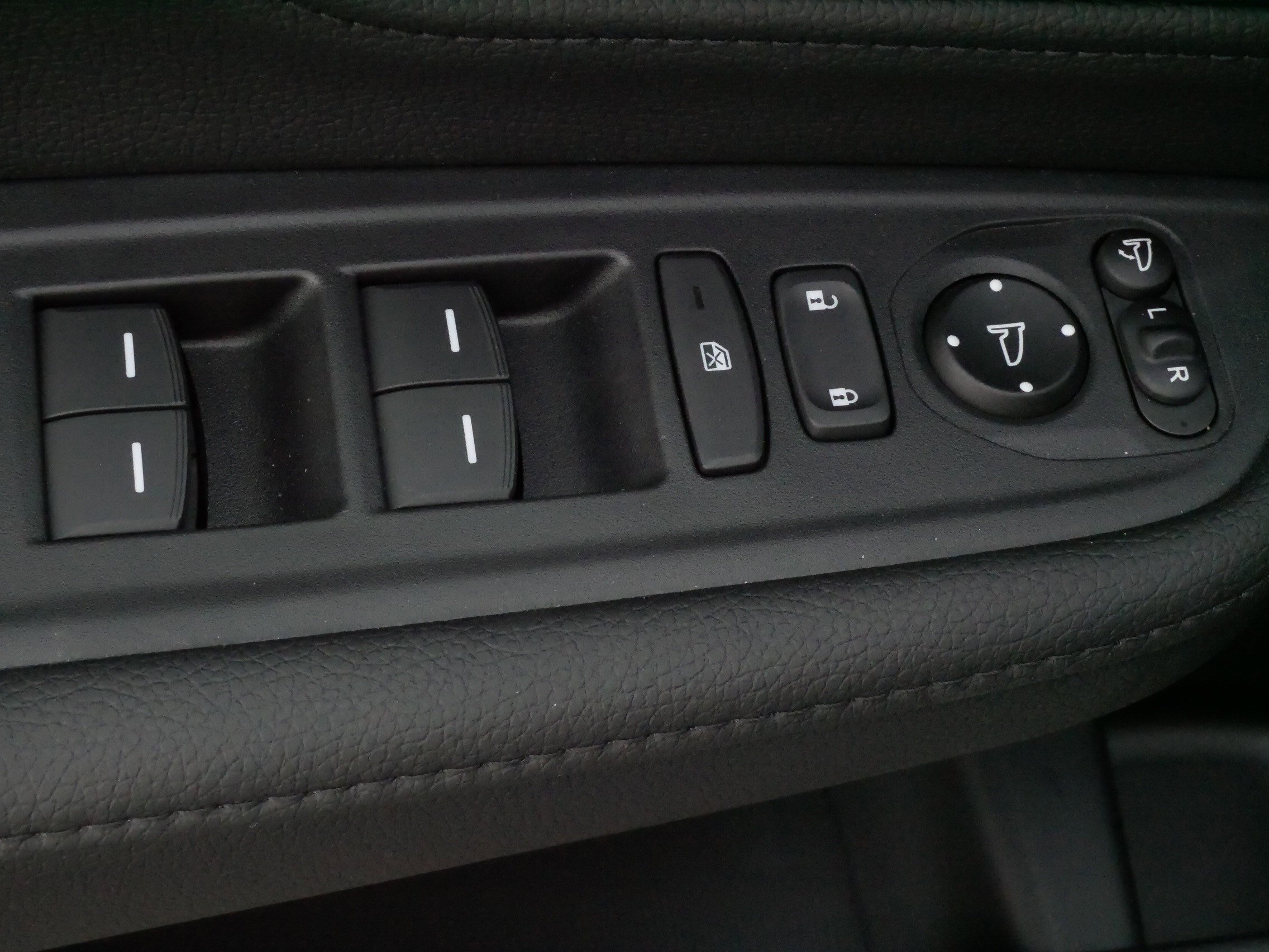 Certified 2026 Honda Odyssey Elite image 19