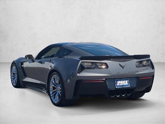 Used 2015 Chevrolet Corvette Z06 w/ 3LZ Preferred Equipment Group RWD image 8