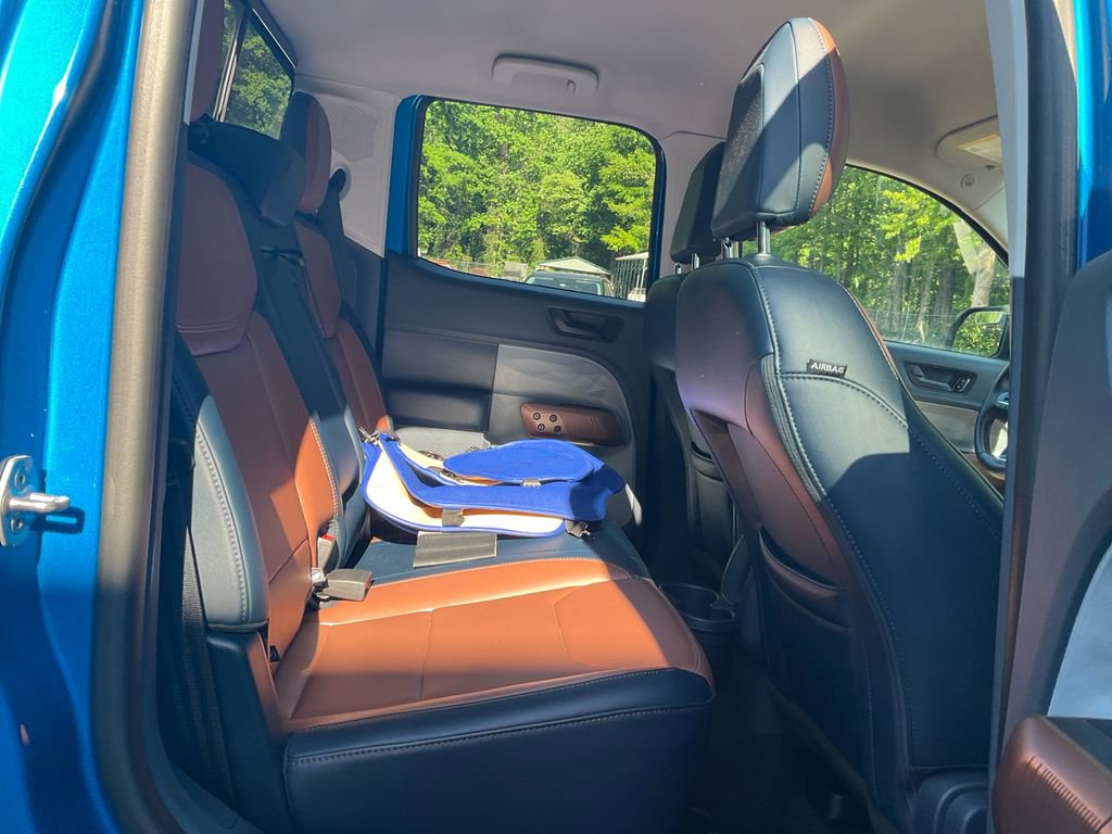 Used 2022 Ford Maverick Lariat image 13