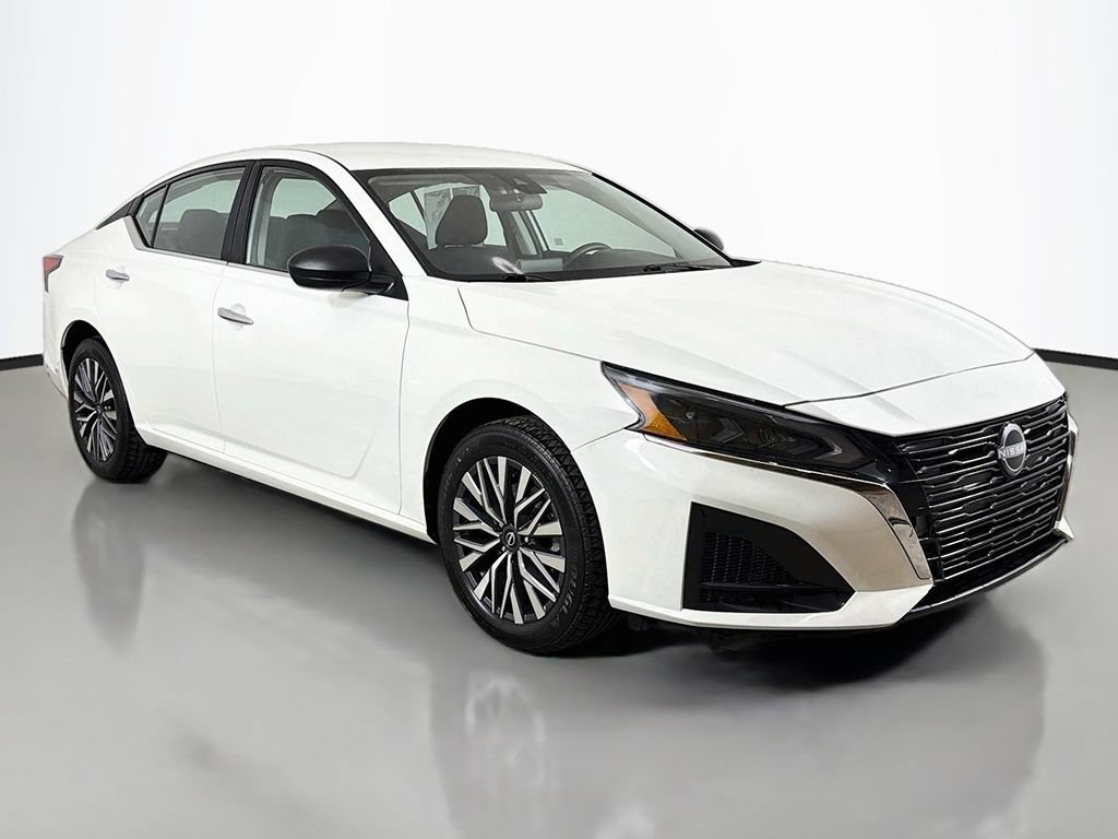 Used 2025 Nissan Altima 2.5 SV AWD/4WD image 37