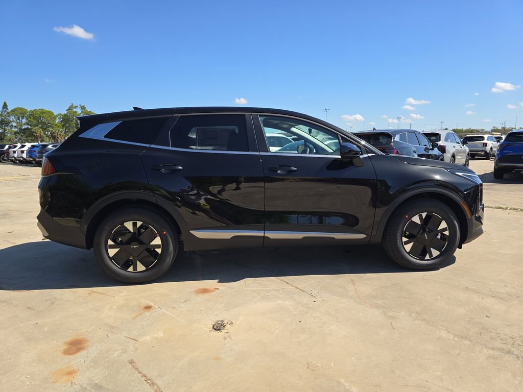 New 2026 Kia Sportage LX image 9