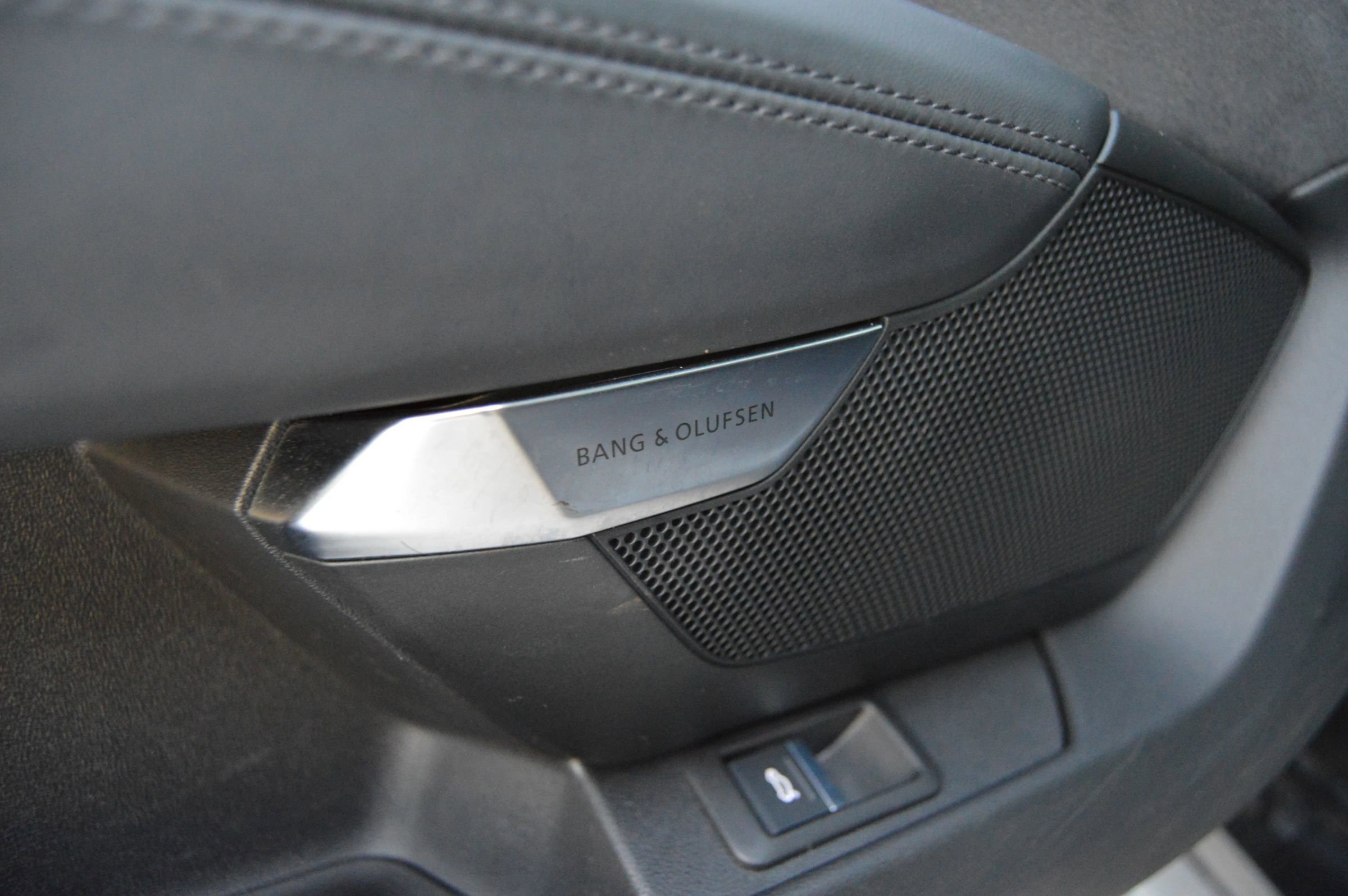 Used 2023 Audi e-tron GT Premium Plus image 22