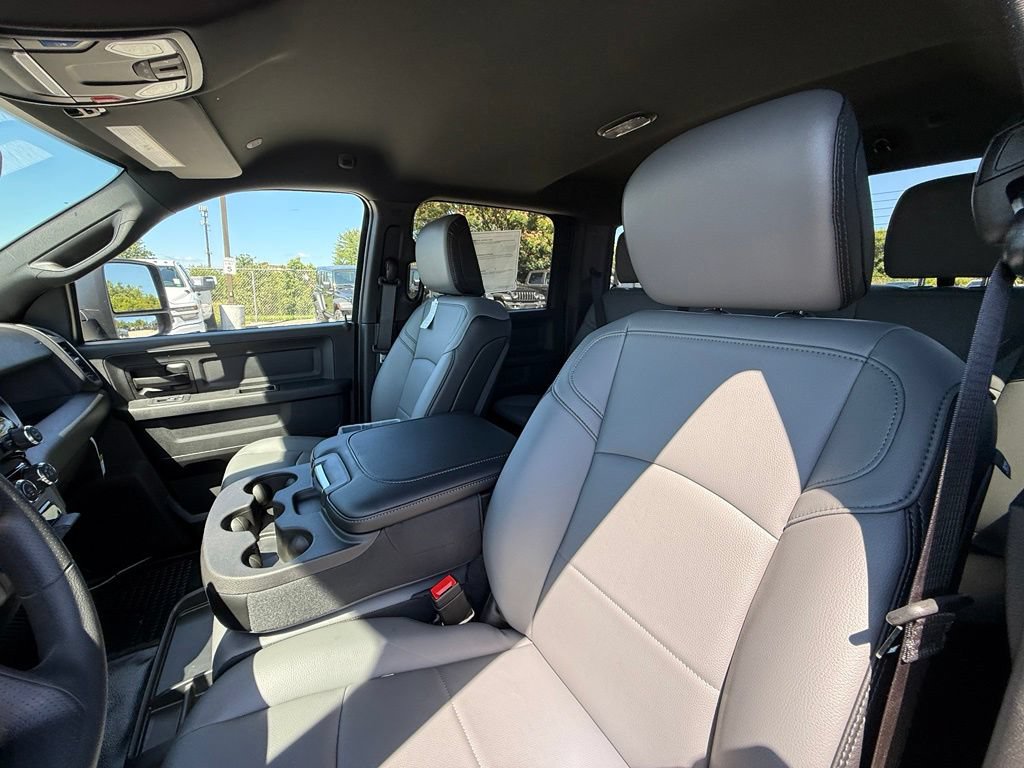 New 2026 RAM 3500 Tradesman AWD/4WD image 13