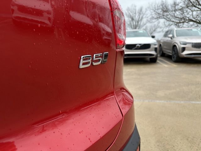 Certified 2023 Volvo XC40 B5 Plus w/ Climate Package image 39
