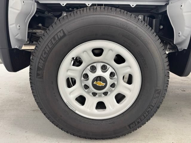 New 2026 Chevrolet Silverado 3500 W/T AWD/4WD image 32