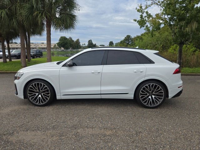 Used 2024 Audi SQ8 Prestige AWD/4WD image 2
