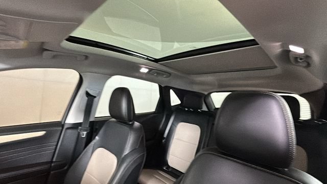 Used 2021 Ford Escape Titanium w/ Titanium Premium Package FWD image 12