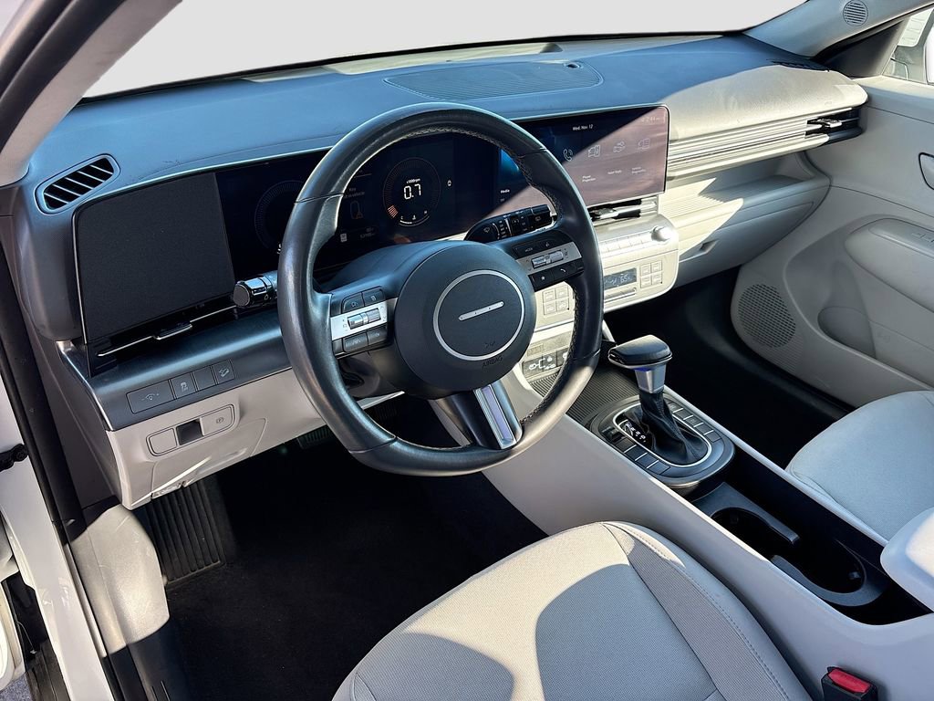 Used 2024 Hyundai Kona SEL image 9
