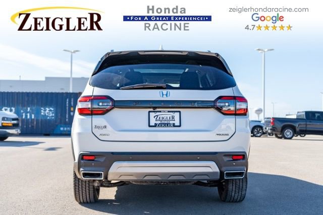 Used 2025 Honda Pilot Touring image 6