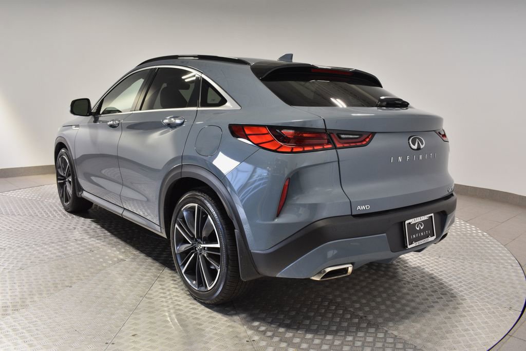 Certified 2025 INFINITI QX55 Essential image 8