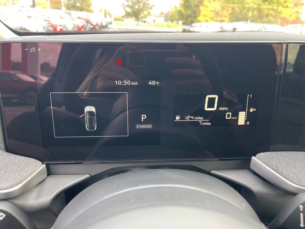 Used 2026 Nissan Kicks SV w/ SV Premium Package image 12