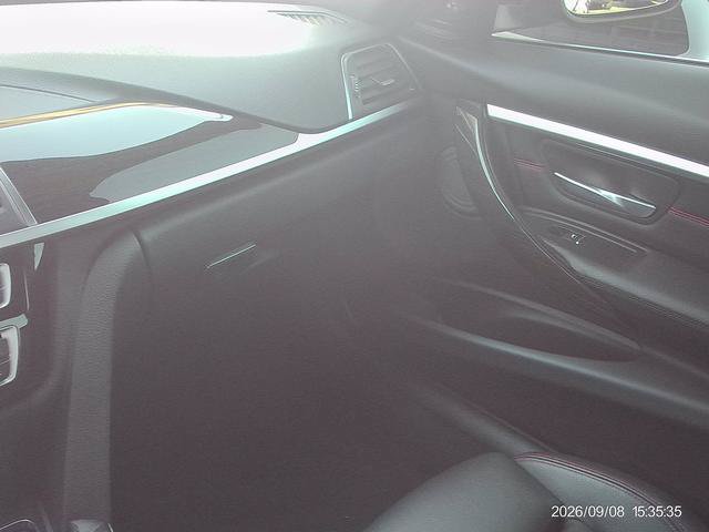 Used 2018 BMW 330i xDrive Sedan AWD/4WD image 12