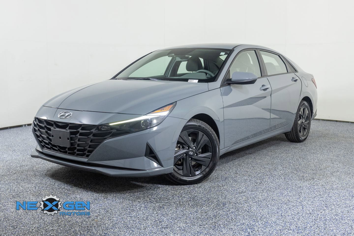Used 2021 Hyundai Elantra SEL FWD image 3