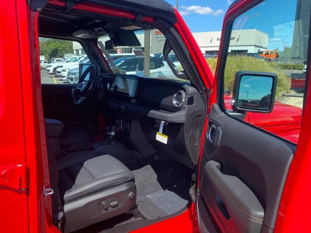 New 2025 Jeep Wrangler Sahara image 29