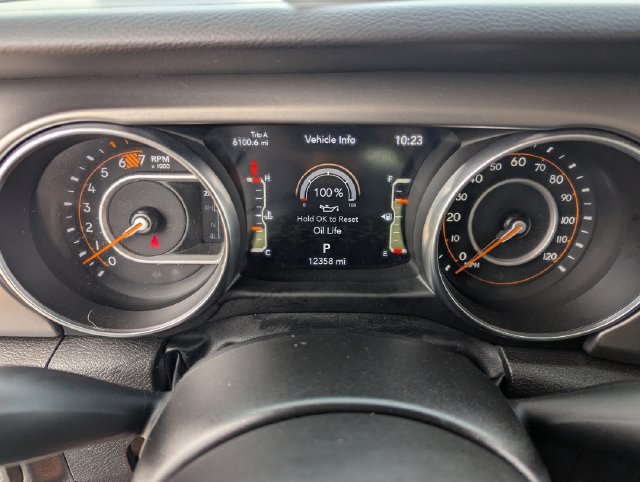 Used 2023 Jeep Wrangler Sport AWD/4WD image 33