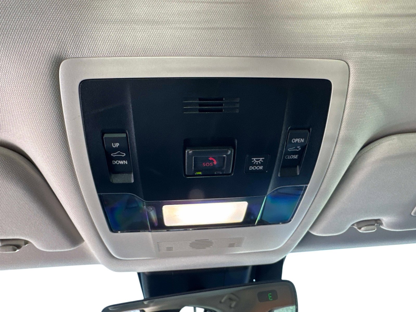 Used 2021 Lexus UX 250h w/ Premium Package image 28