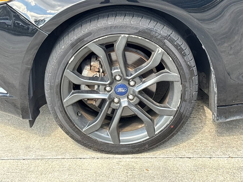 Used 2018 Ford Fusion SE w/ Equipment Group 601A image 12