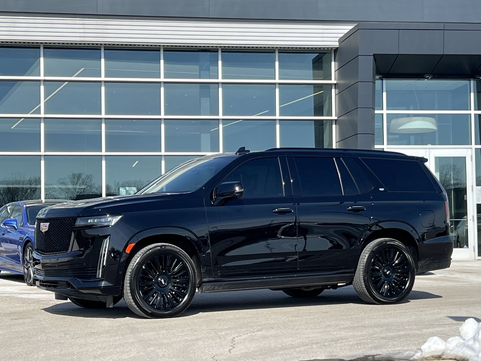 Used 2022 Cadillac Escalade Sport Platinum w/ Heavy-Duty Trailer Package image 9