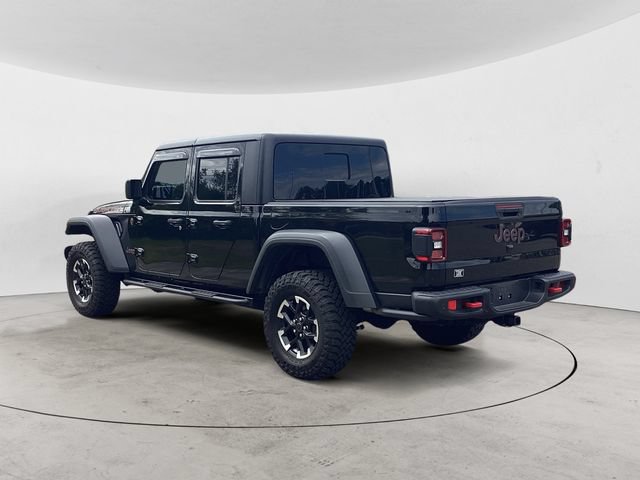 Used 2024 Jeep Gladiator Rubicon w/ Technology Group AWD/4WD image 3