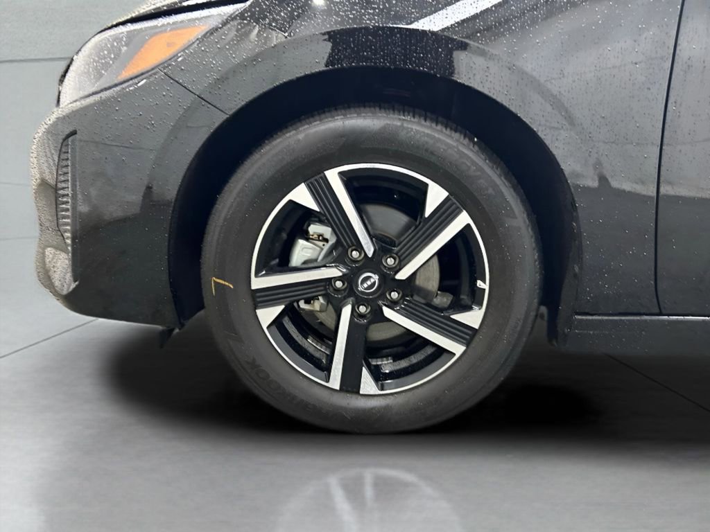 Used 2025 Nissan Sentra SV image 12