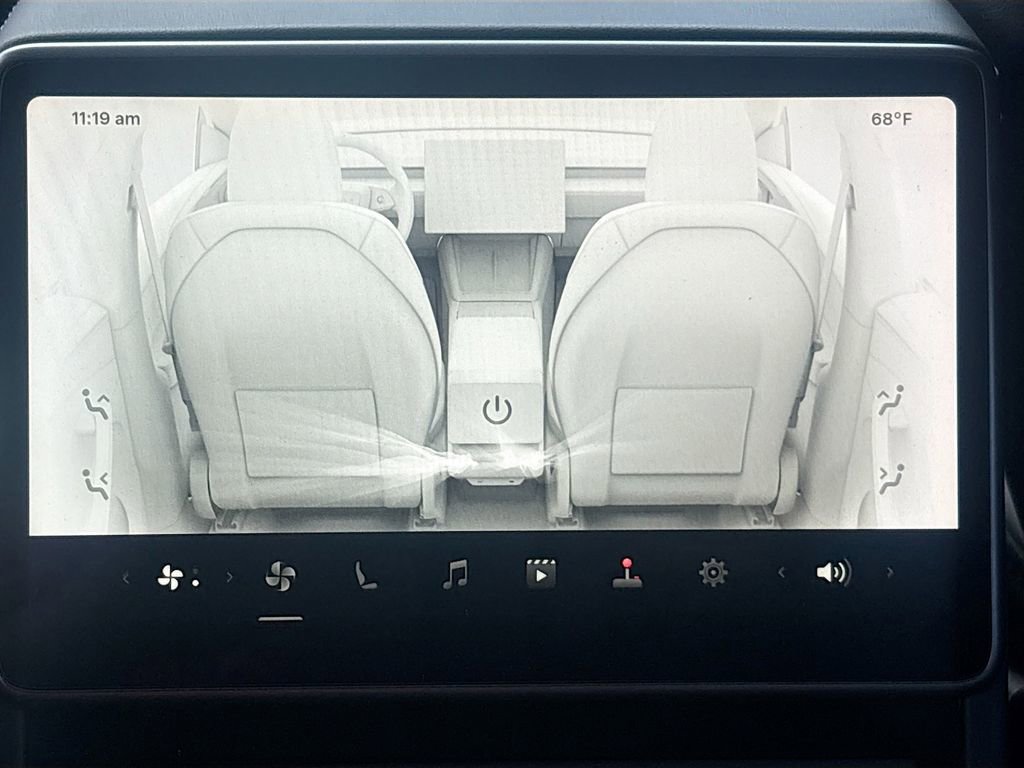 Used 2026 Tesla Model Y 2WD image 27