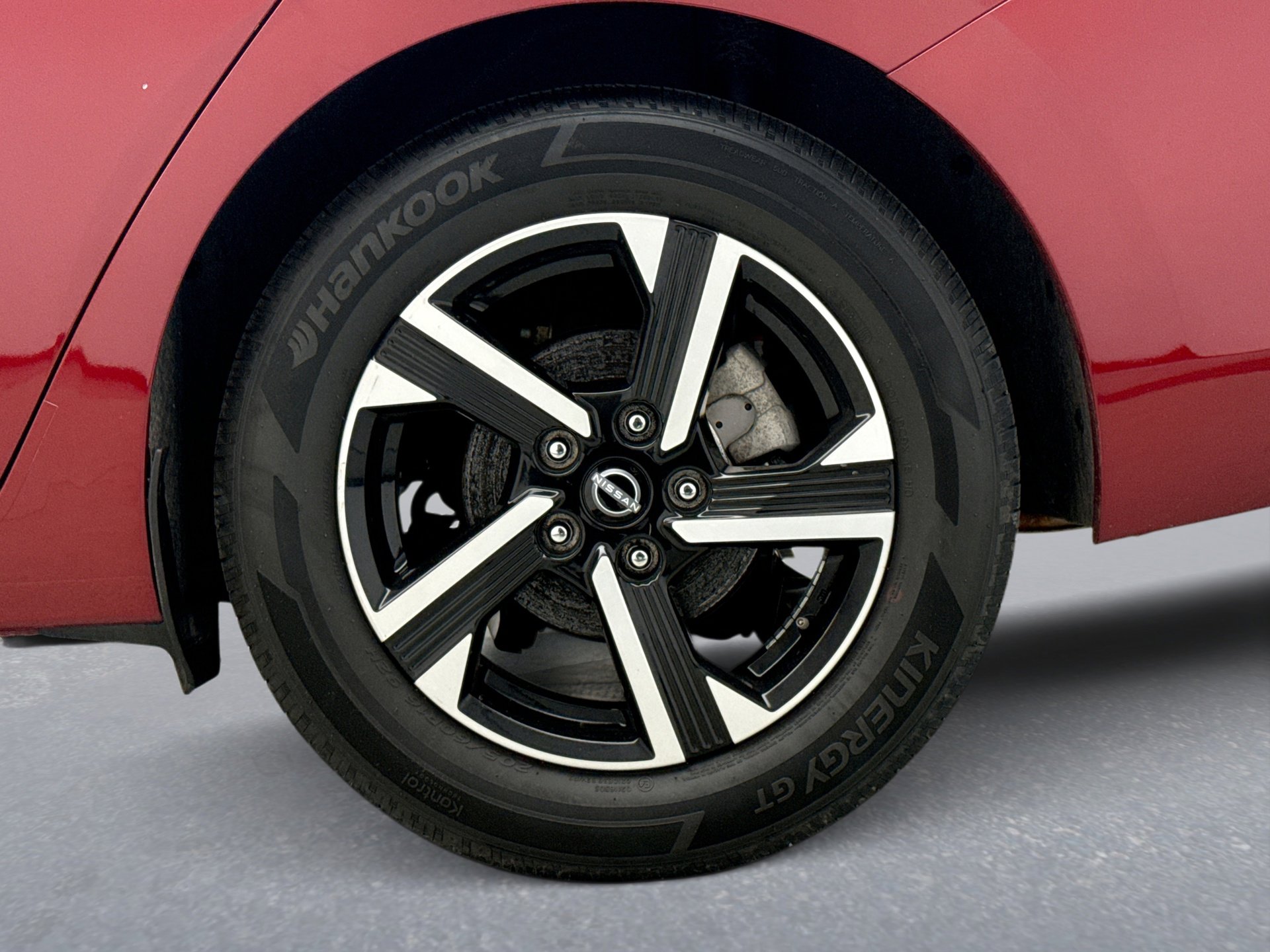 Used 2024 Nissan Sentra SV image 11