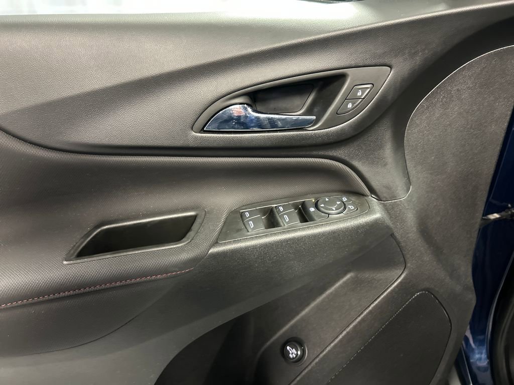 Used 2022 Chevrolet Equinox RS AWD/4WD image 14