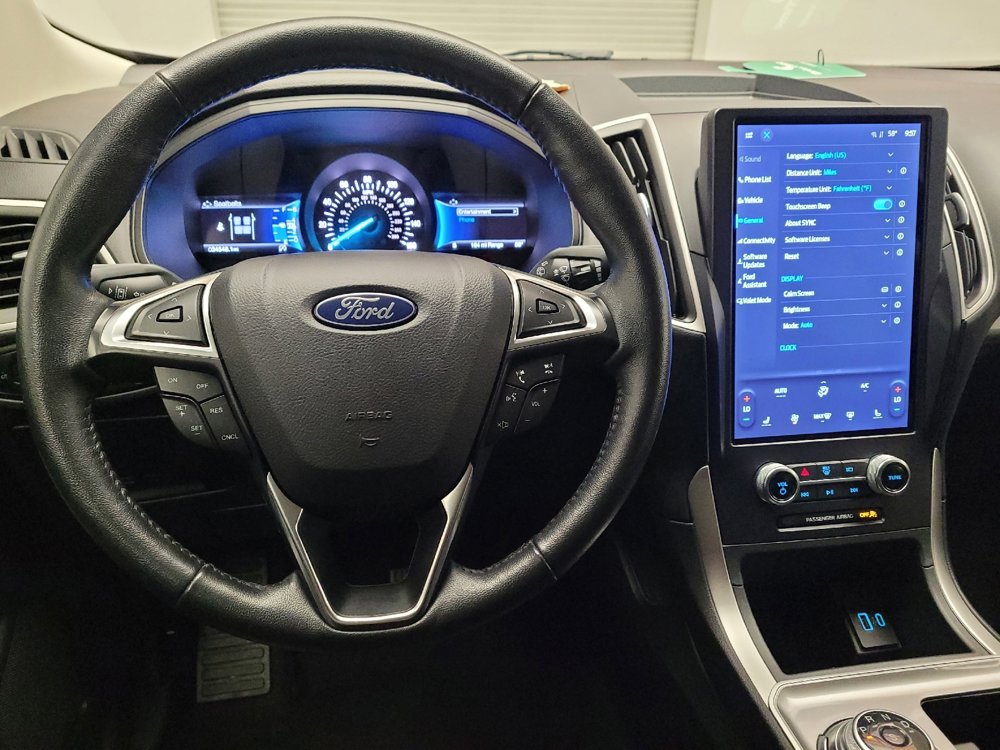 Used 2024 Ford Edge SEL image 22