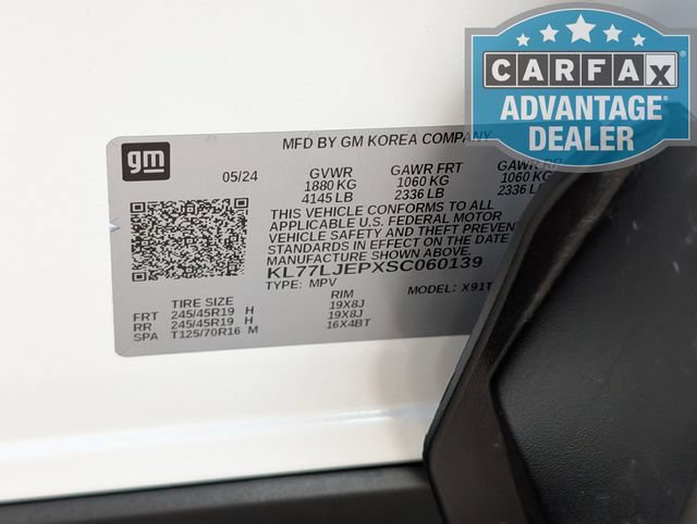 Used 2025 Chevrolet Trax RS w/ Sunroof Package FWD image 34