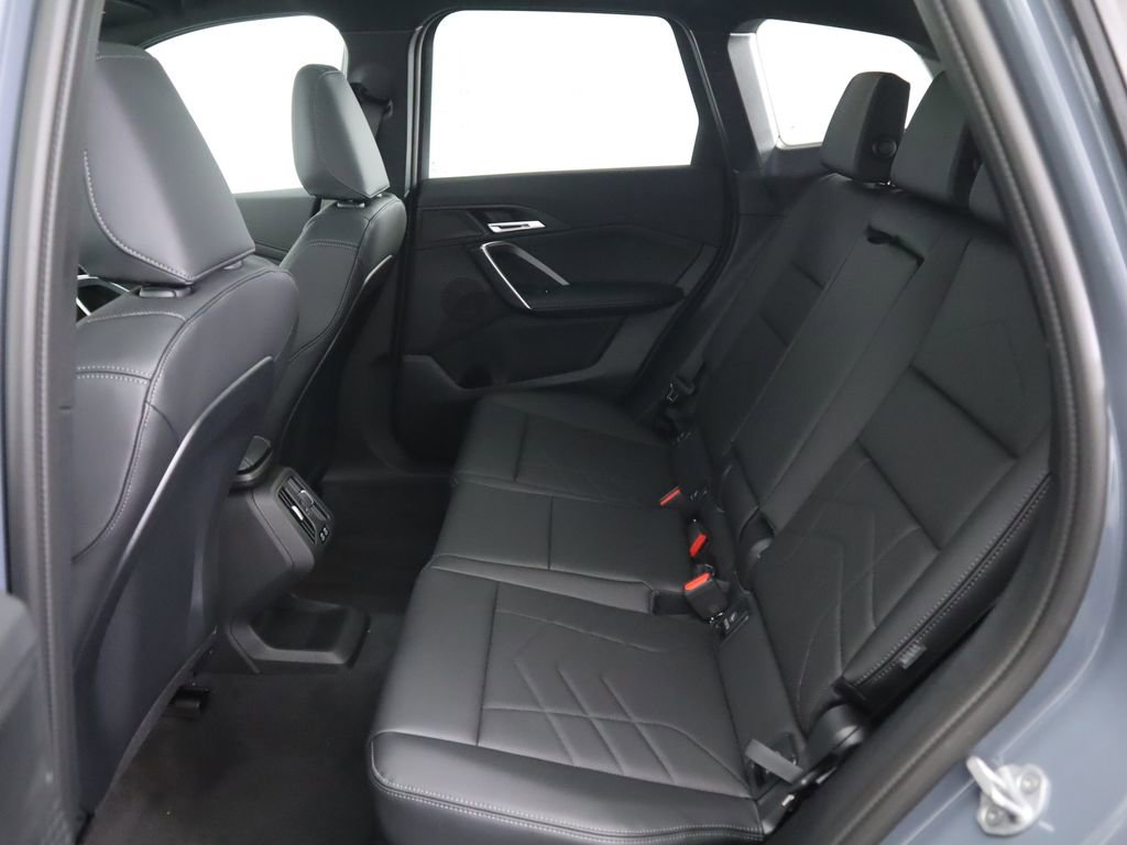 Certified 2025 BMW X1 xDrive28i w/ Technology Package image 23