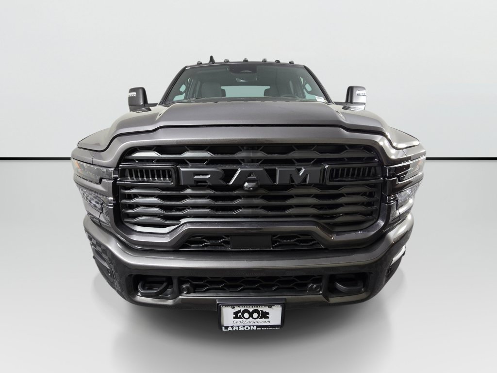 New 2026 RAM 3500 Big Horn AWD/4WD image 9