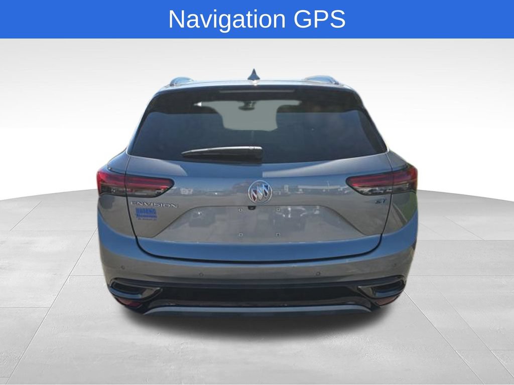 Used 2021 Buick Envision Essence w/ Sport Touring Package FWD image 4