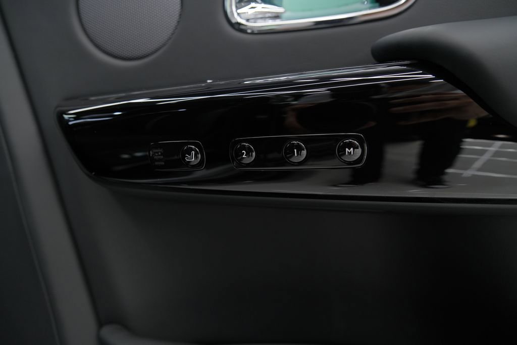 Used 2026 Rolls-Royce Phantom Sedan image 28