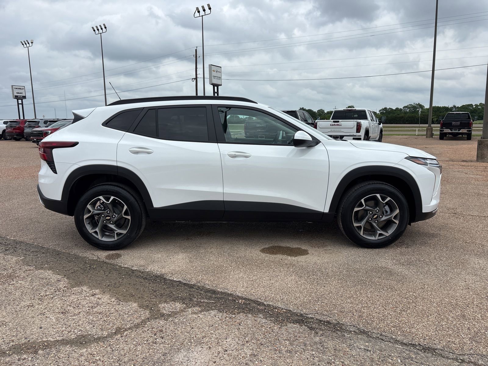 New 2026 Chevrolet Trax LT image 7