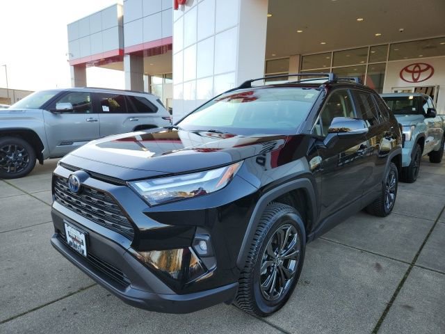 Certified 2023 Toyota RAV4 XLE Premium image 6
