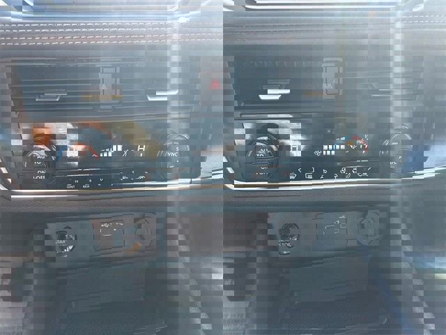 Used 2024 Nissan Rogue SV image 27