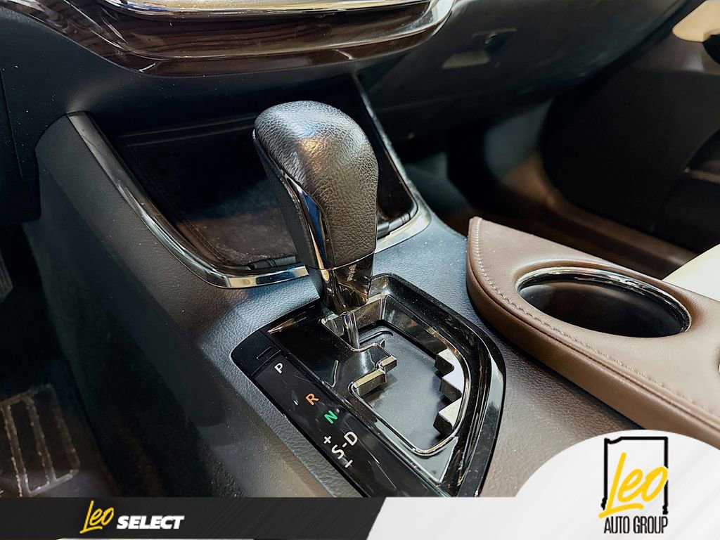 Used 2015 Toyota Avalon XLE Touring FWD image 17