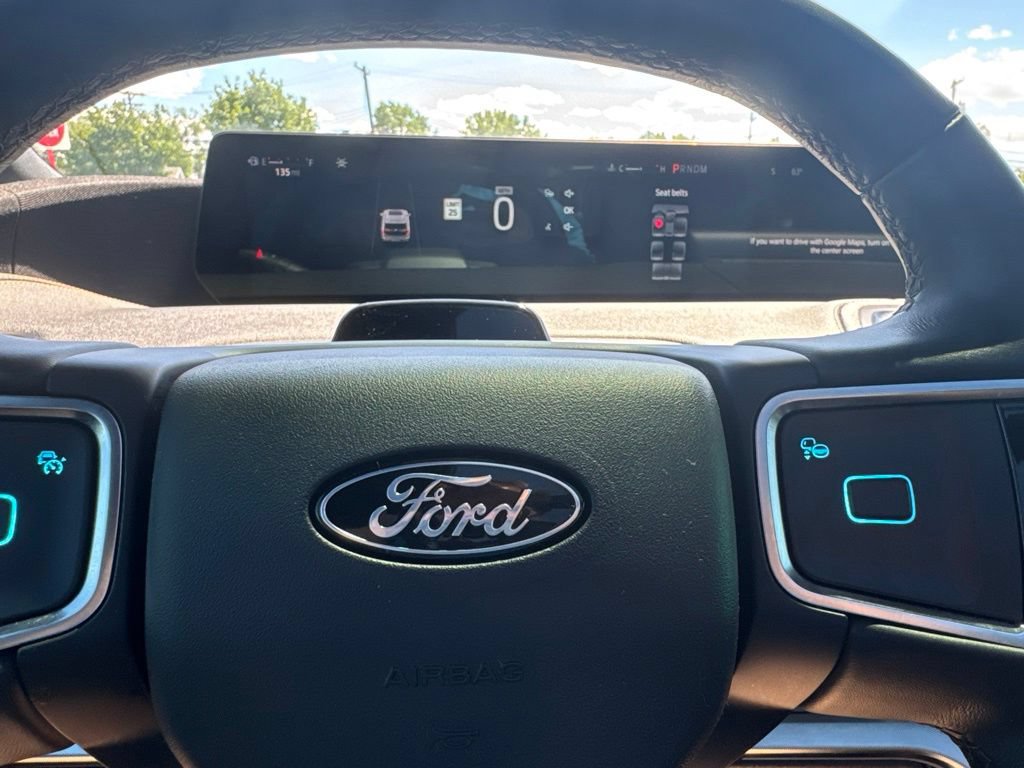 Used 2025 Ford Expedition Tremor AWD/4WD image 21