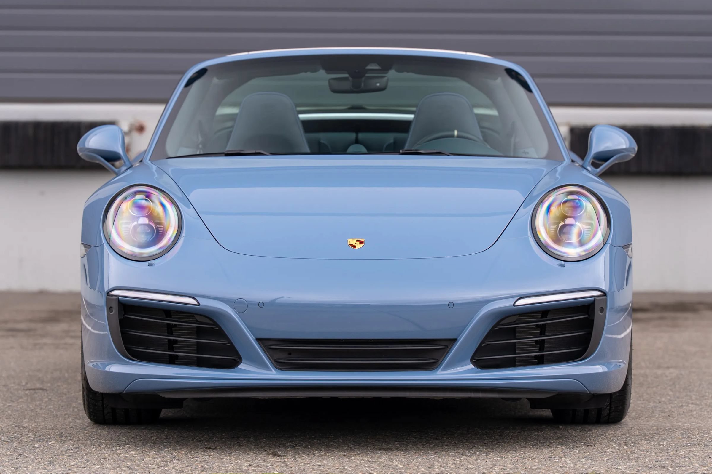 Used 2017 Porsche 911 Targa 4S AWD/4WD image 3