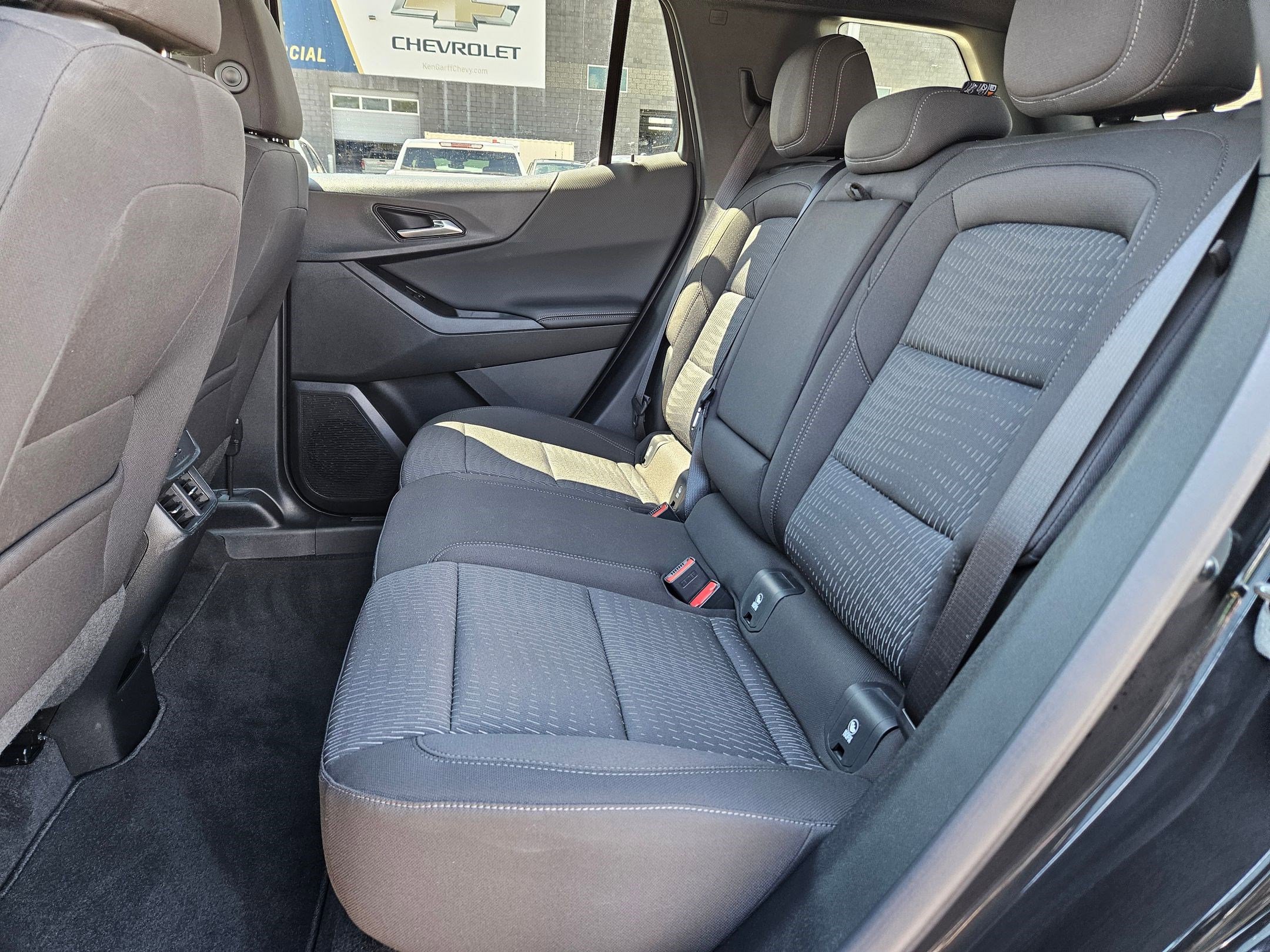 Used 2026 Chevrolet Equinox LT AWD/4WD image 27