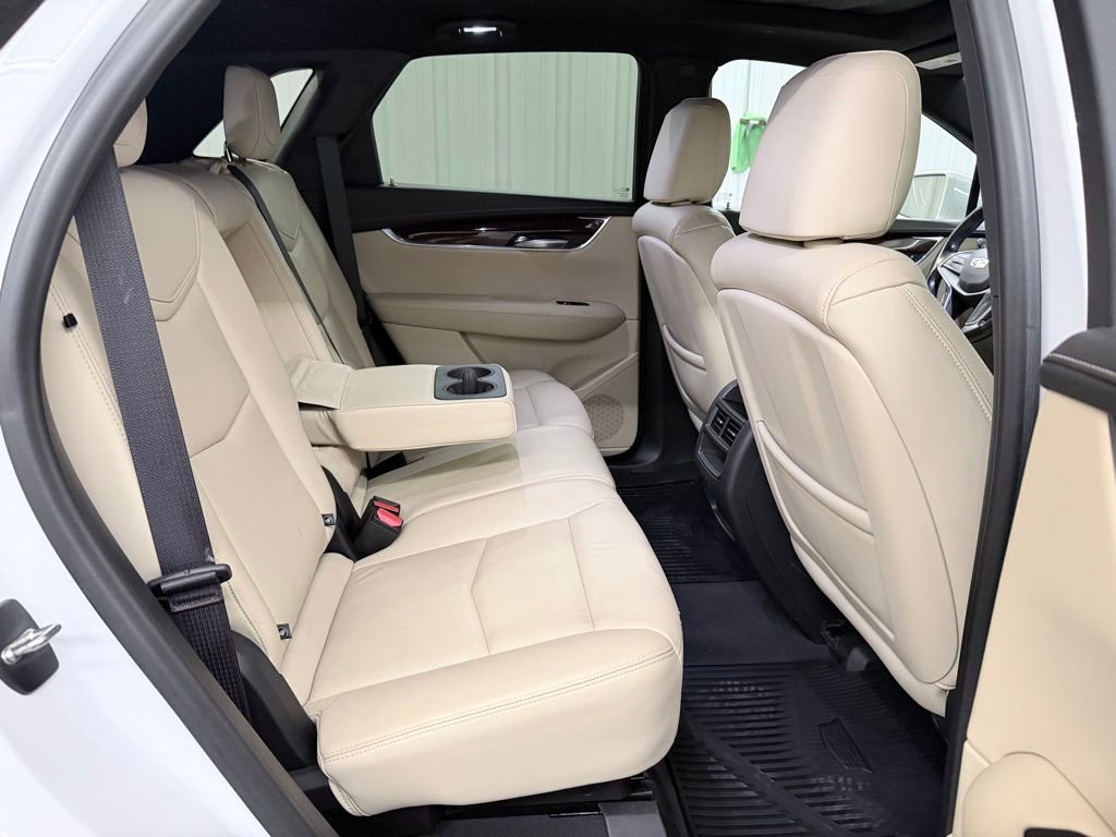 Used 2018 Cadillac XT5 Luxury w/ Driver Awareness Package image 33