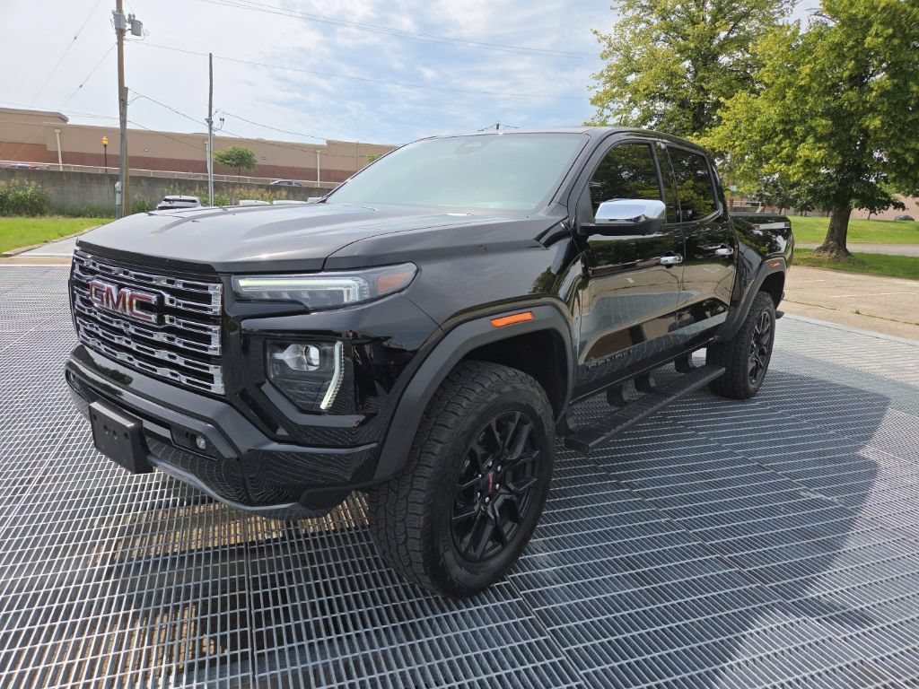 Used 2023 GMC Canyon Denali w/ Denali Black Edition