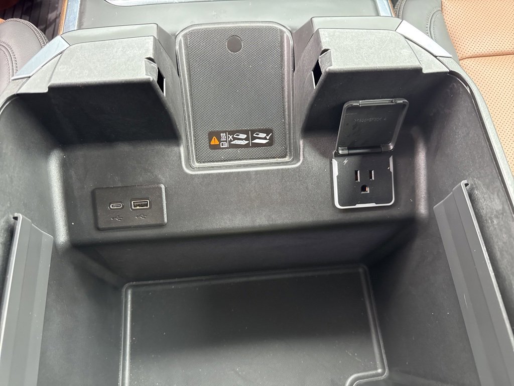 Used 2024 Chevrolet Silverado 2500 High Country w/ High Country Premium Package image 48