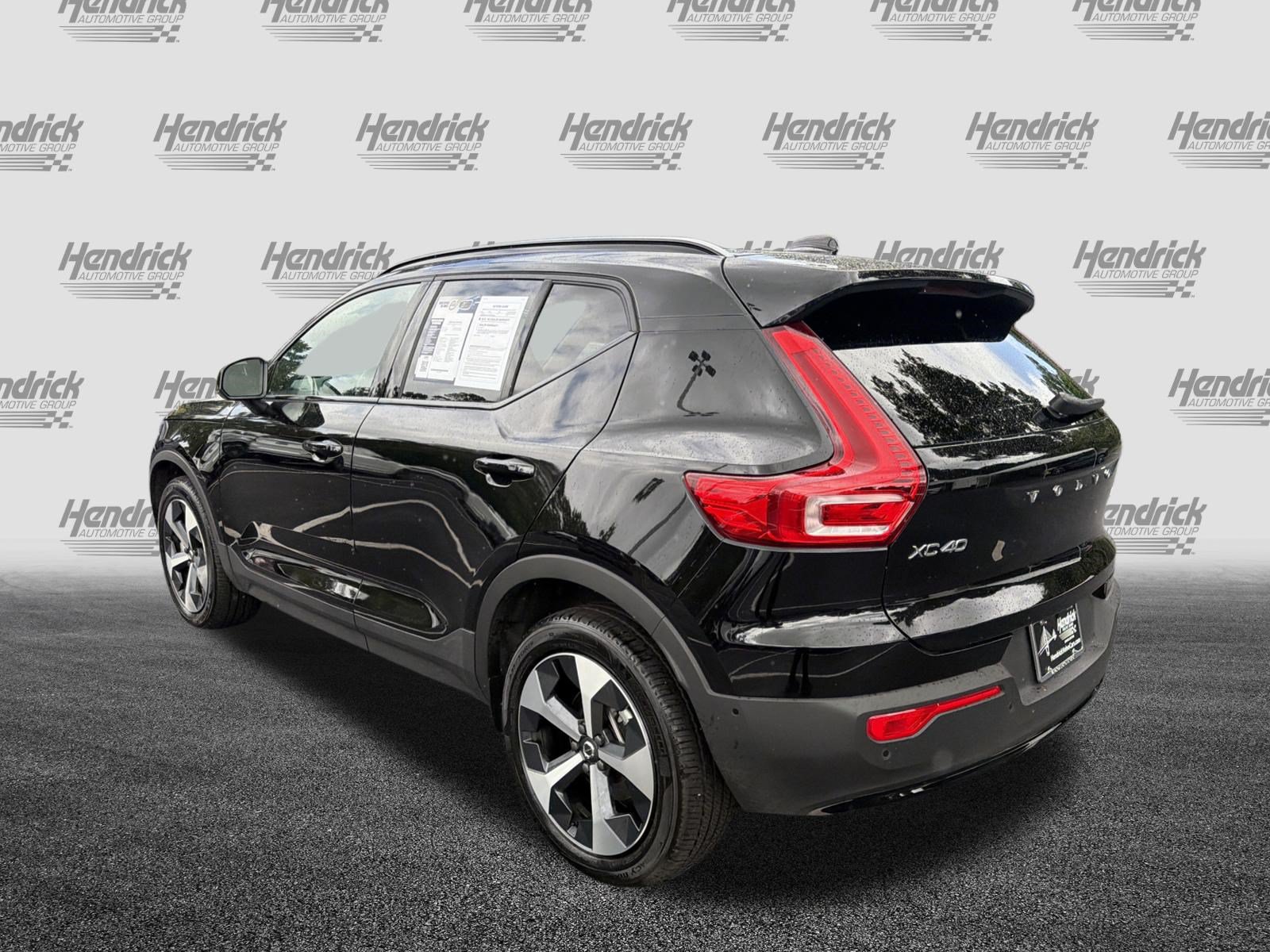 Certified 2026 Volvo XC40 B5 Plus AWD/4WD image 8