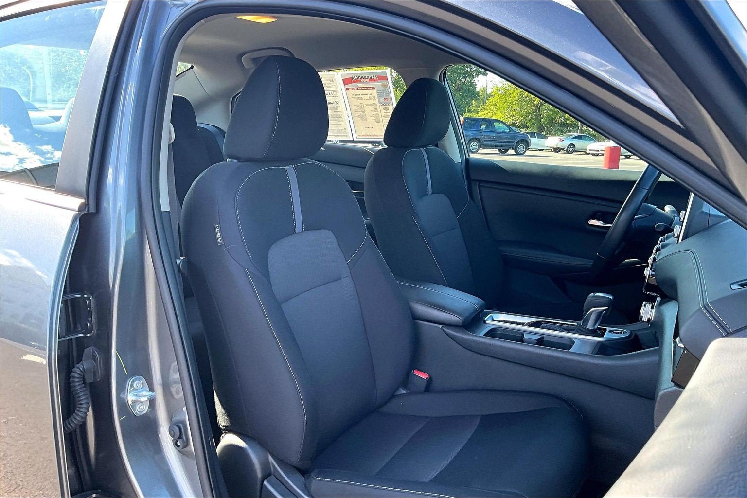Used 2023 Nissan Sentra SV w/ All-Weather Package FWD image 7