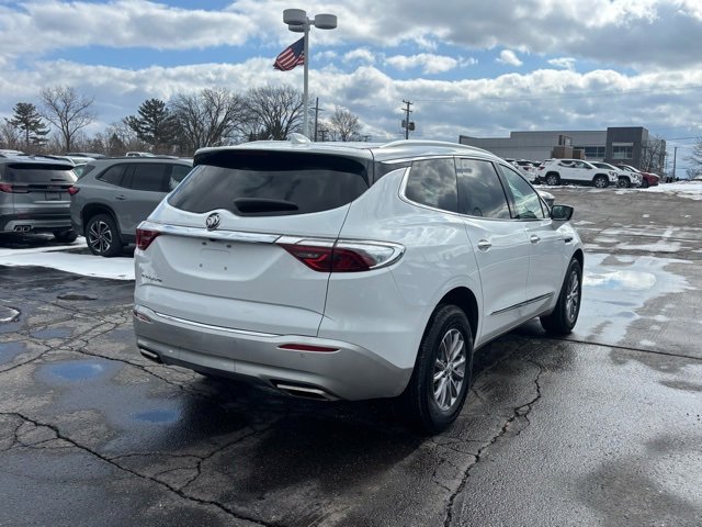 Certified 2023 Buick Enclave Essence image 5