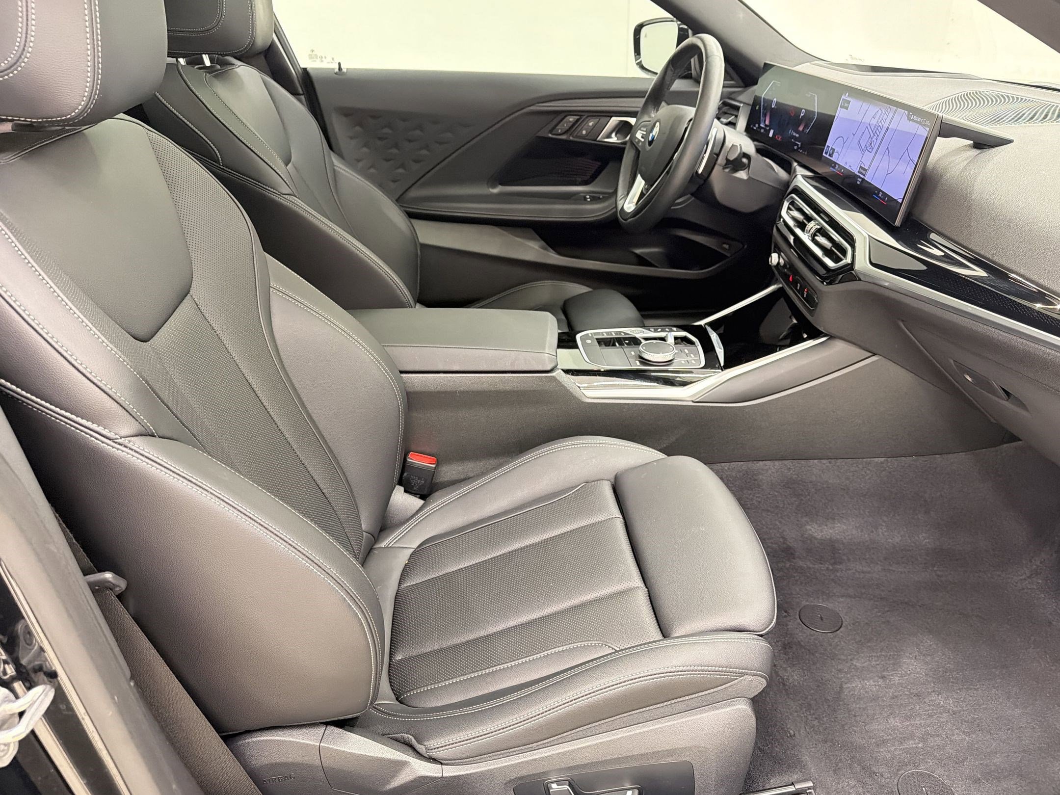 Certified 2024 BMW 230i Coupe w/ Premium Package image 27