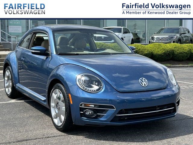 Used 2019 Volkswagen Beetle 2.0T SE FWD image 1